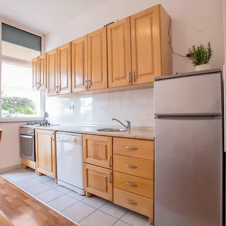 Apartament Larus-m