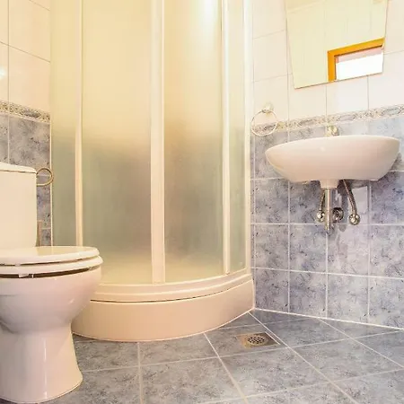 Larus-m Apartment