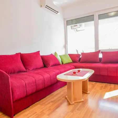 Apartment Larus-m Mimice