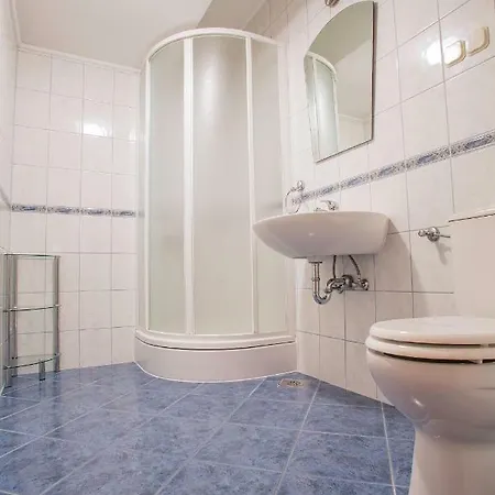 Larus-m Apartamento Mimice